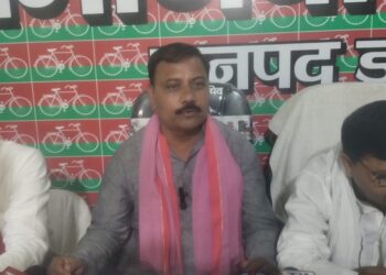 इटावा में सपा सांसद जितेंद्र दोहरी का बड़ा बयान