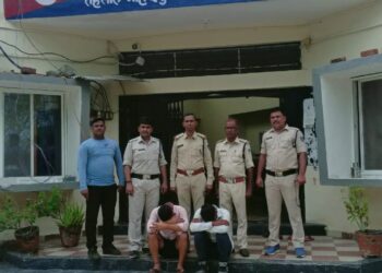 पुलिस ने किया गौ वंश व अवैध शराब की तस्करी करने वाले दो आरोपीयों को गिरफ्तार।
