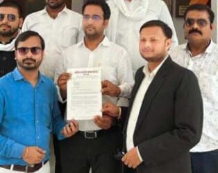 कोहली, धोनी, रितिक सहित कई सेलिब्रिटी को पत्र- न करें ऑनलाइन गेम्स का विज्ञापन