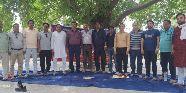 गोरखपुर- इंडियन मानवाधिकार संगठन एवं सेवा ट्रस्ट द्वारा संयुक्त मासिक बैठक