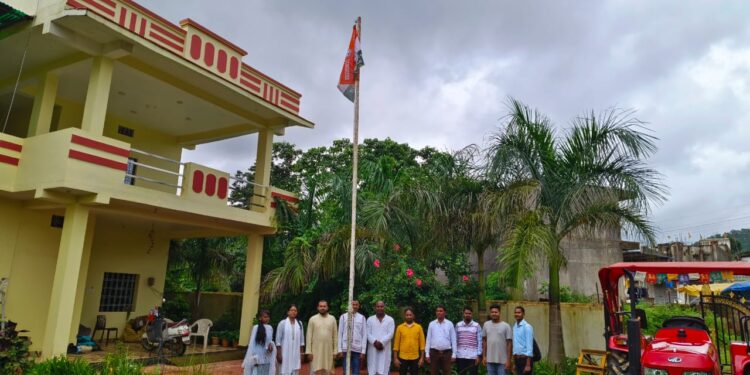 युवा कांग्रेस का स्थापना दिवस: कुसमी ब्लॉक कार्यालय में ध्वजारोहण और शपथ ग्रहण..