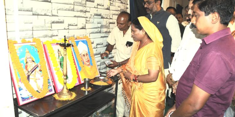 प्रतापपुर विधायक के आतिथ्य में मुख्यमंत्री शिक्षा गौरव अलंकरण समारोह आयोजित
