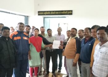 कुसमी: पदोन्नति में आरक्षण को लेकर अजाक्स का सामूहिक अवकाश का ऐलान, विरोध में हजारों कर्मचारी शामिल..