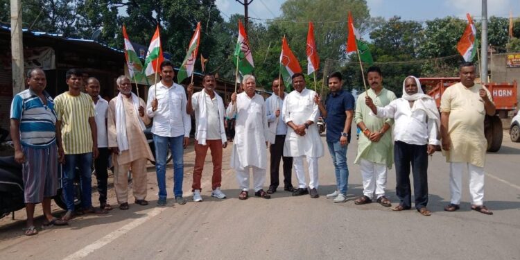 कवर्धा कांड के विरोध में कांग्रेस ने शंकरगढ़ में किया व्यापक बंद…