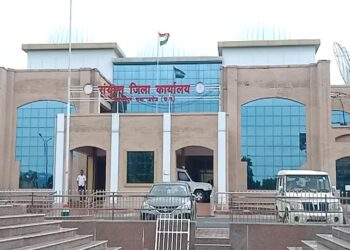 शंकरगढ़ के ग्राम पंचायत पोड़ीखुर्द के सरपंच खीस्त मसीह भेंगरा को वित्तीय अनियमितता के आरोप में हटाया गया..