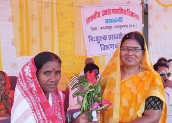 कुसमी में सरस्वती साइकिल वितरण योजना: विधायक उद्देश्वरी पैकरा ने किया बालिकाओं को साइकिल वितरण..