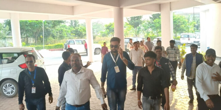 बलरामपुर राज्योत्सव में पत्रकारों का बहिष्कार: प्रशासन की कार्यशैली पर उठे सवाल..