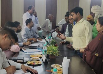 भरथना तहसील में समाधान दिवस पर सुनी गई समस्याएं