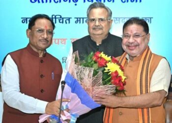 छत्तीसगढ़ विधानसभा में नव निर्वाचित विधायक सुनील सोनी ने शपथ ली, मुख्यमंत्री और मंत्रियों ने दी शुभकामनाएं..