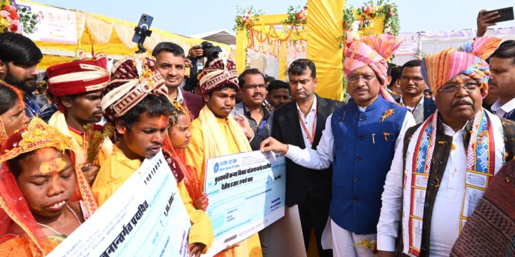 तातापानी: मुख्यमंत्री कन्या विवाह योजना से गरीब कन्याओं के विवाह की चिंता से मिली मुक्ति..