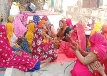 प्रेतराज मंदिर पर भजन संध्या का किया आयोजन।