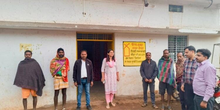 कुसमी: जिला पंचायत सीईओ ने कुसमी में विकास कार्यों का किया निरीक्षण,