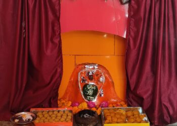 बकेवर- हनुमान जयन्ती का पर्व पूर्णिमा को कस्बा बकेवर,पटिया भर्थना रोड स्थित व लखना सहित आसपास ग्रामीण क्षेत्र में बडे ही धूमधाम से मनाया गया।