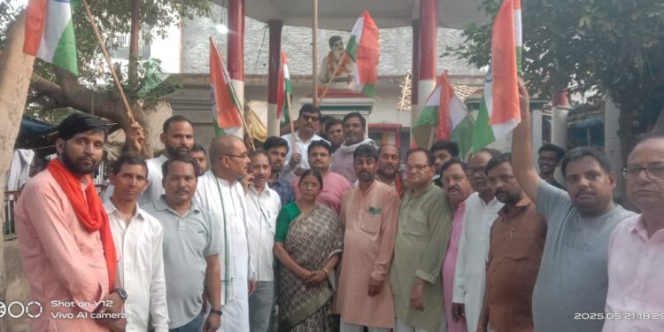 सेना के साहस व पराक्रम के नमन के लिए तिरंगा यात्रा निकाली गई