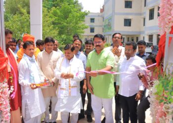 पूर्व कैबिनेट मंत्री शिवपाल सिंह यादव ने श्री सिद्धेश्वर महादेव मंदिर का लोकार्पण किया