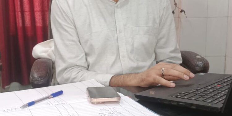 भरथना सीएचसी के अधीक्षक बने डॉ. सैफ, कहा अस्पताल को सुविधायुक्त बनाएंगे