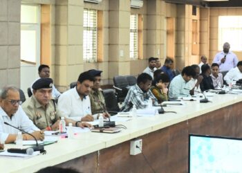 बलरामपुर: सड़क सुरक्षा पर सख्त हुए सांसद, बोले – जनता की जान से नहीं होगा समझौता..