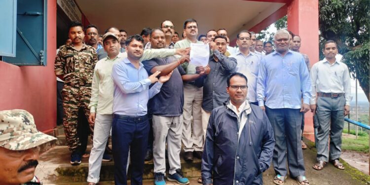 कुसमी: कर्मचारियों की हुंकार