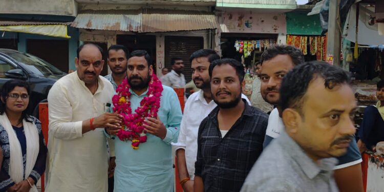 भाजपा पदाधिकारियों ने किया विधान परिषद सदस्य डॉ. मानवेन्द्र सिंह चौहान का भव्य स्वागत