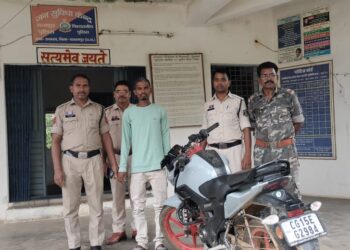 बरियो: होटल में घुसकर युवती से छेड़छाड़