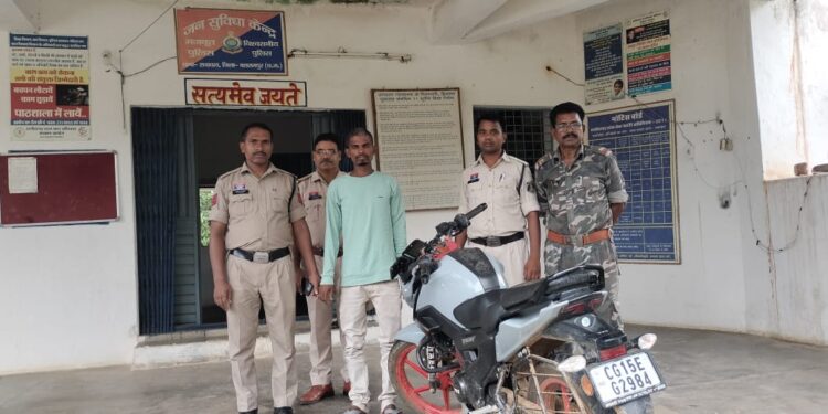 बरियो: होटल में घुसकर युवती से छेड़छाड़