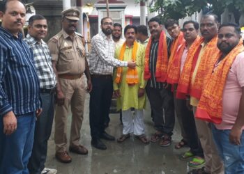 अमरनाथ यात्रा कर सकुशल वापस आए शिवभक्तों का  स्वागत सम्मान किया और पौधरोपण भी कराया