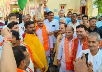 लखना में निकाली गई भव्य तिरंगा यात्रा, देशभक्ति के रंग में रंगा नगर।     