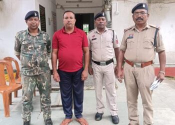 शंकरगढ़: बैंक में हंगामा, धमकी और मारपीट – शाखा प्रबंधक पर हमला करने वाला आरोपी चढ़ा पुलिस के हत्थे..