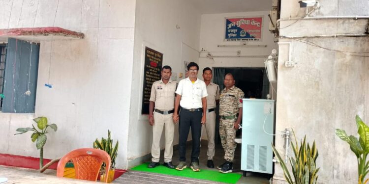 शंकरगढ़: प्रधान पाठक का डंडा बना सलाखों का टिकट – 7 साल की मासूम को पीटा, पहुंचा जेल..