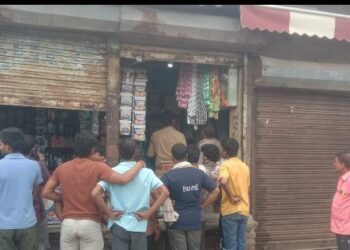 चोरों ने प्रोविजन दुकान में की चोरी, शटर का ताला तोड़  नगदी समेत कीमती सामान कर ले गए चोरी