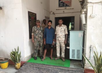 शंकरगढ: जंगल में युवती से दुष्कर्म, बाजार से लौटते वक्त फिर की अश्लील हरकत – आरोपी सतेश्वर गिरफ्तार..