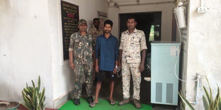 शंकरगढ: जंगल में युवती से दुष्कर्म, बाजार से लौटते वक्त फिर की अश्लील हरकत – आरोपी सतेश्वर गिरफ्तार..