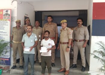 टप्पेबाजी करने वाले दो बदमाश गिरफ्तार,एक तमंचा और कारतूस 2 लाख रुपये बरामद