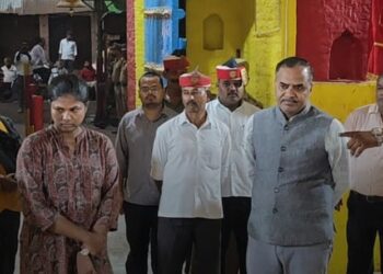 शारदीय नवरात्र में लखना कालिका मंदिर की सुरक्षा व्यवस्था का डीएम-एसएसपी ने लिया जायजा