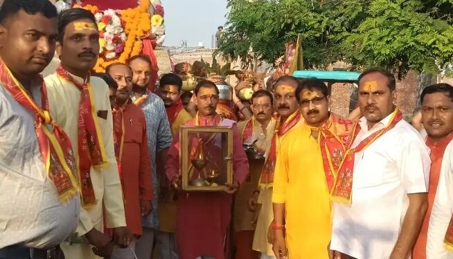 मंगल कलश यात्रा के साथ श्रीनवदुर्गा महोत्सव का शुभारंभ