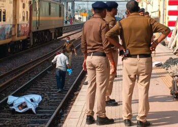 मिर्जापुर में बड़ा रेल हादसा — कालका एक्सप्रेस की चपेट में आए 8 श्रद्धालु, 6 महिलाओं की मौत, कई घायल