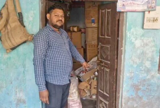 प्रोविजन स्टोर की गोदाम में चोरी