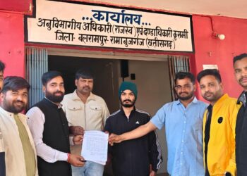 कुसमी: लोकल ट्रक मालिकों की अनदेखी से भड़का आक्रोश..