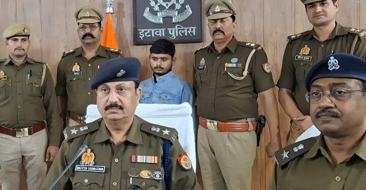 युवक और युवती गिरफ्तार 30 लाख के आभूषण बरामद