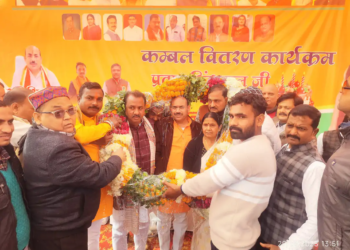 *लखना में 1500 जरूरतमंदों को सर्दी में कंबल बांटे:* सभासद प्रताप सिंह पाल