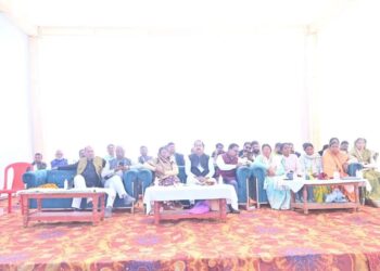 कुसमी: सेमरा में अटल जयंती पर भव्य सम्मेलन, विधायक उद्धेश्वरी पैकरा हुईं शामिल