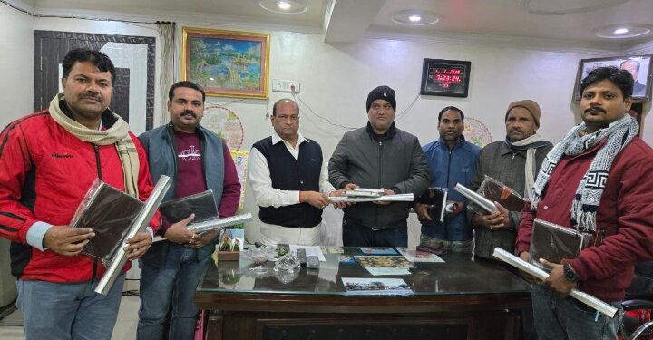 प्रेस क्लब की बैठक आहुत की गई,पत्रकार हितों पर मंथन