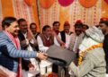 ठंड में जरूरतमंदों को कंबल वितरण किए गए