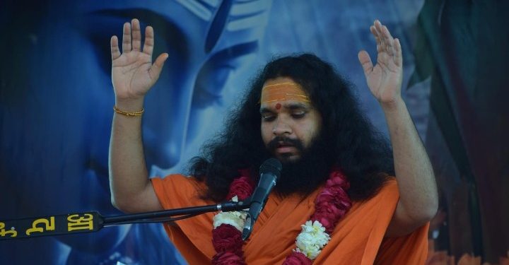 शिव कथा में ज्योतिर्लिंगों की महिमा का गुणगान कर स्वामी प्रेमानंद जी ने जगाई भक्ति की अलख