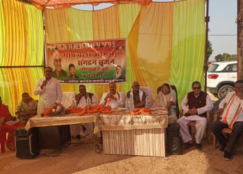 बलरामपुर में कांग्रेस का संगठन विस्तार अभियान तेज, प्रभारी सफी अहमद का दिनभर चला दौरा