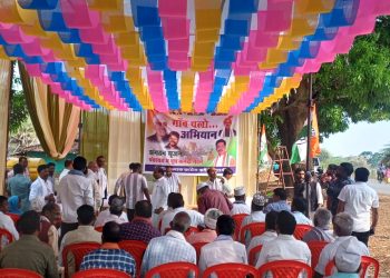 कुसमी: कांग्रेस का संगठनात्मक अभियान तेज, करकली बैठक में ‘मिशन गांव चलो’ को मिली नई धार