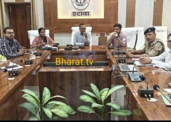 भर्थना रेलवे गेट 20वी पर फुट ओवर ब्रिज के स्थान पर रैप निर्माण पर सहमति बनी