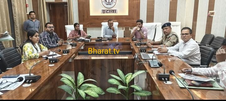 भर्थना रेलवे गेट 20वी पर फुट ओवर ब्रिज के स्थान पर रैप निर्माण पर सहमति बनी