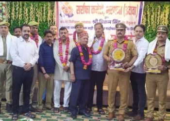 सर्राफा कमेटी ने भरथना पुलिस टीम को किया सम्मानित, दो चोरी का खुलासा