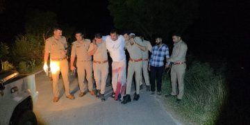 इटावा में पुलिस मुठभेड़, दो बदमाश गिरफ्तार